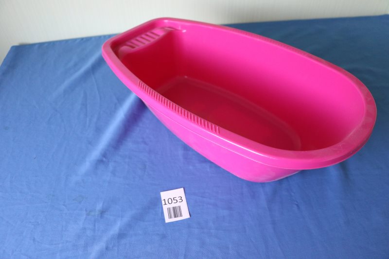 Pinke Kunststoff-Babybadewanne
