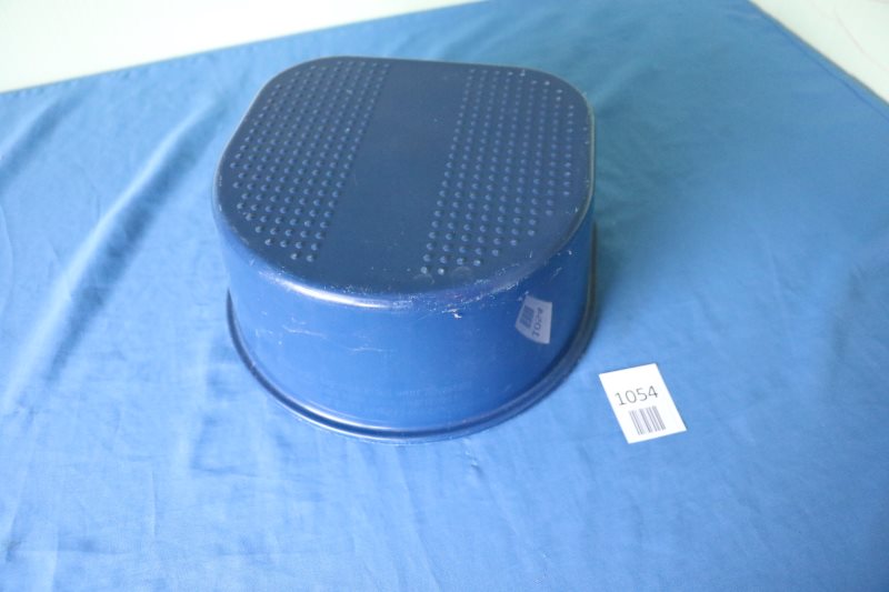 Blauer Tritthocker