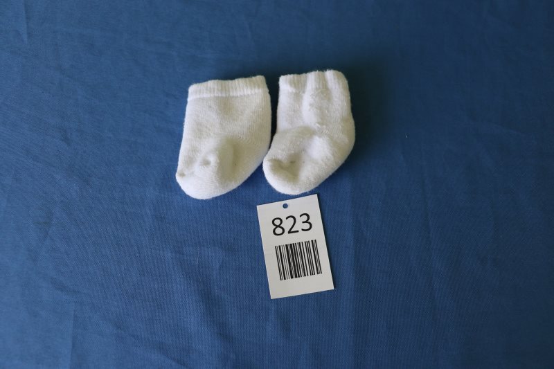 Weiße Babysocken