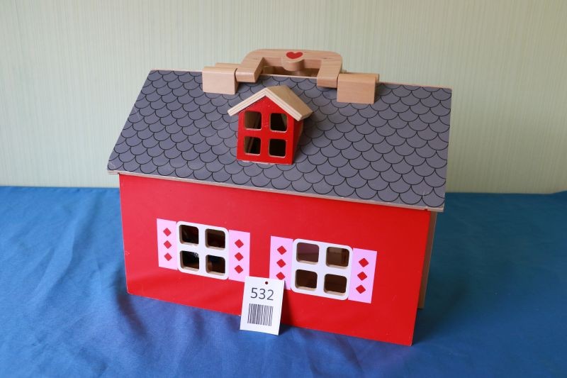 Puppenhaus mit viel Zubheör