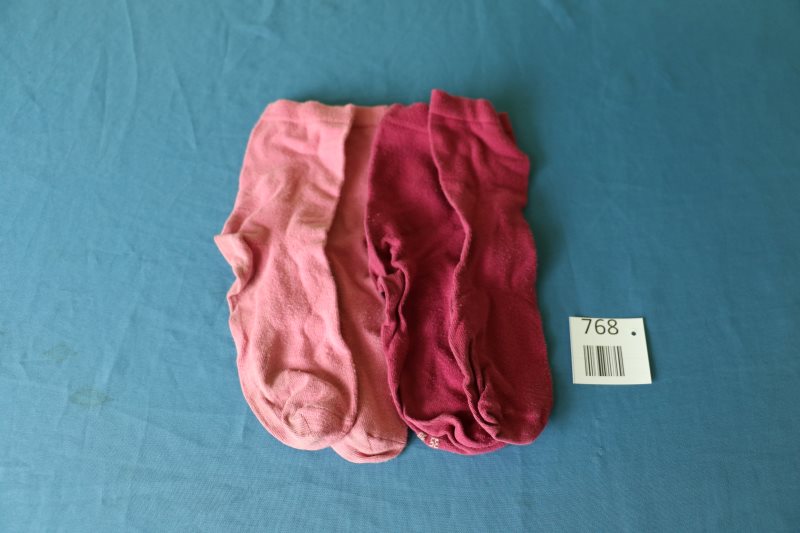 Zwei Paar Socken